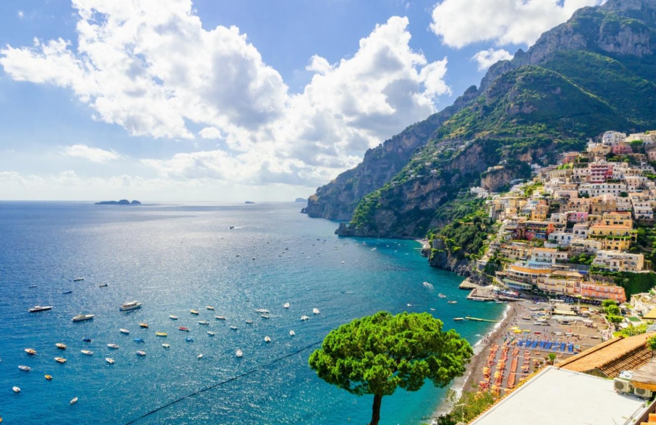Amalfi Coast Private Tour by AequaLimo